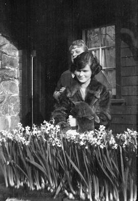 Mary and Florence Rattenbury with flowers