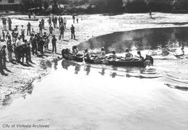 Canoe races at Gorge