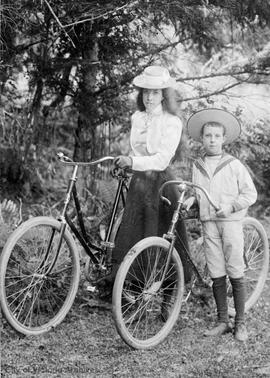 Walls children with bicycles