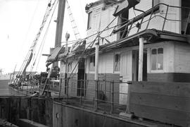 Island Tug and Barge Company, "Salvage Queen"