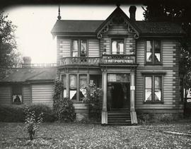 603 Belleville Street, "The Poplars", home of David Spencer. John Teague, architect. Demolished in 1951.