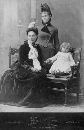 Mary Cridge (nee Winmill) with daughter Mary Cran and granddaughter Maude Cran (later Mrs. Rowland Paget)