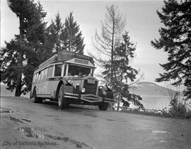 V.I. Coach Lines bus on Island Highway