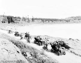 Cars at Shoal Bay