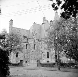 Robert Dunsmuir family home known as "Craigdarroch Castle"