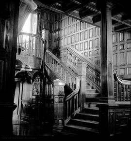 Robert Dunsmuir family home known as "Craigdarroch Castle", staircase