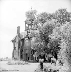 Henry Croft family home on Dunsmuir Street known as "Mount Adelaide"