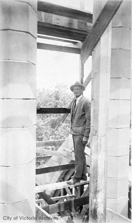 Christ Church Cathedral under construction