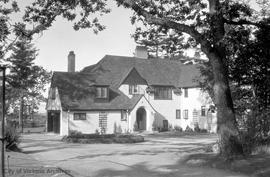 "Robinwood", 318 Newport Avenue, Mr. and Mrs. John Semmes residence