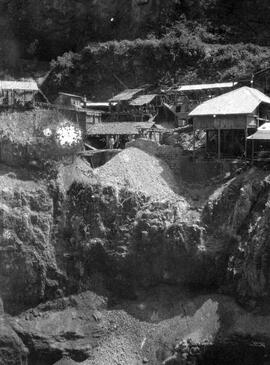 China, buildings on the edge of a mountain