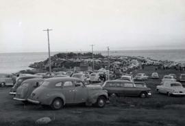 Clover Point, waiting arrival of marilyn Bell