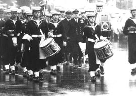 Rainy Remembrance Day on causeway