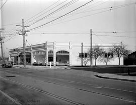 Exterior of Piggly Wiggly