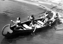 Canoe races at Gorge