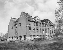 Victoria High School (1902) being demolished