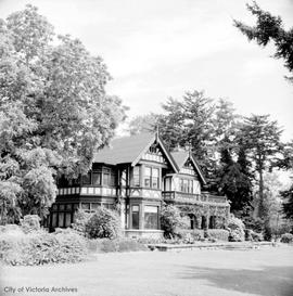 Frank Barnard family home at 701 Sea Terrace known as "Clovelly"