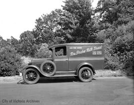 Mrs. Drake's Milk Bread truck