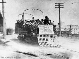 Observation car on Bay Street near the Point Ellice (Bay Street) Bridge